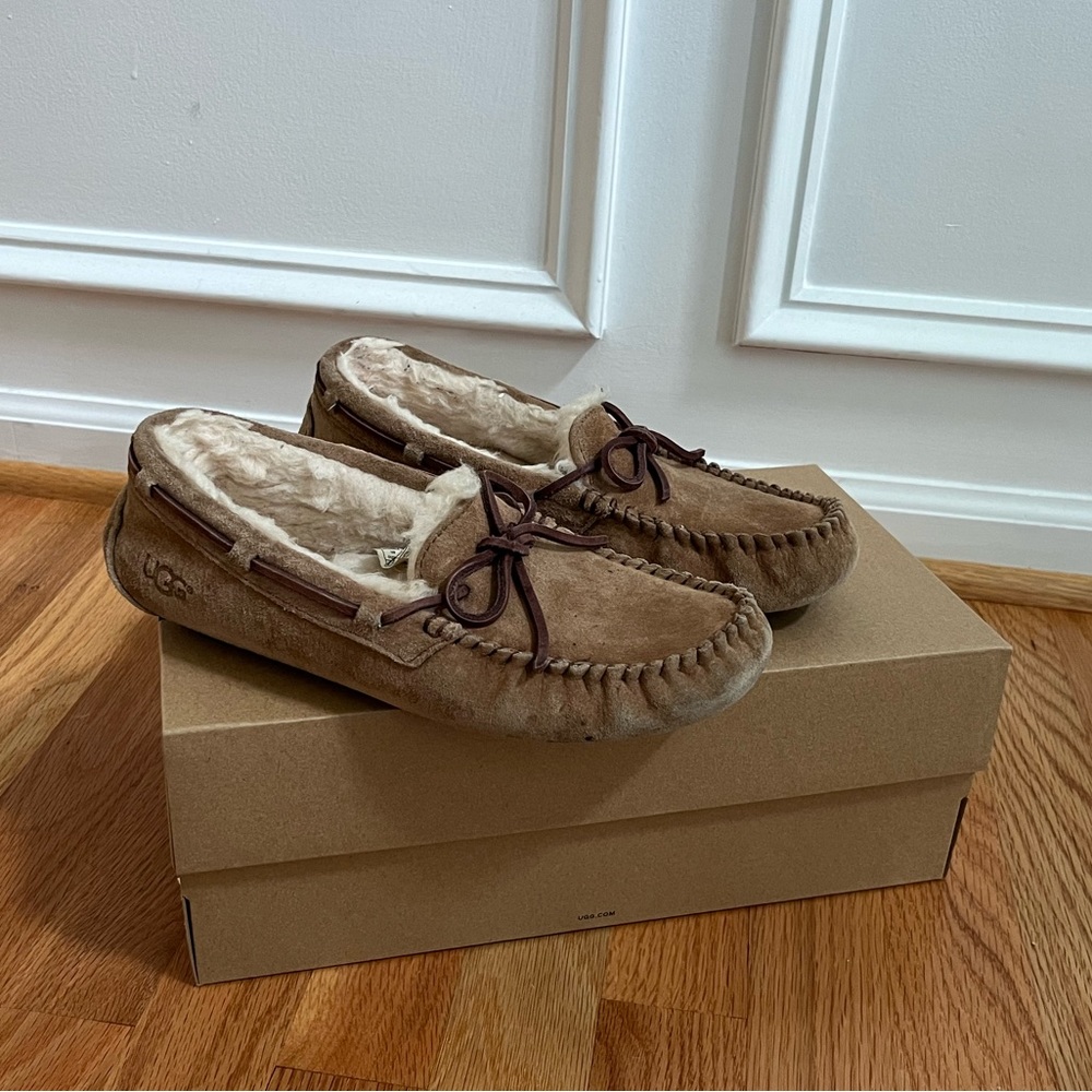 Ugh moccasins